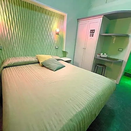 Rhome86 Bed and breakfast 4*