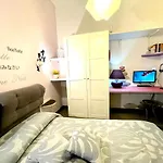 Rhome86 Bed & Breakfast 4*