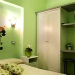 Rhome86 4*